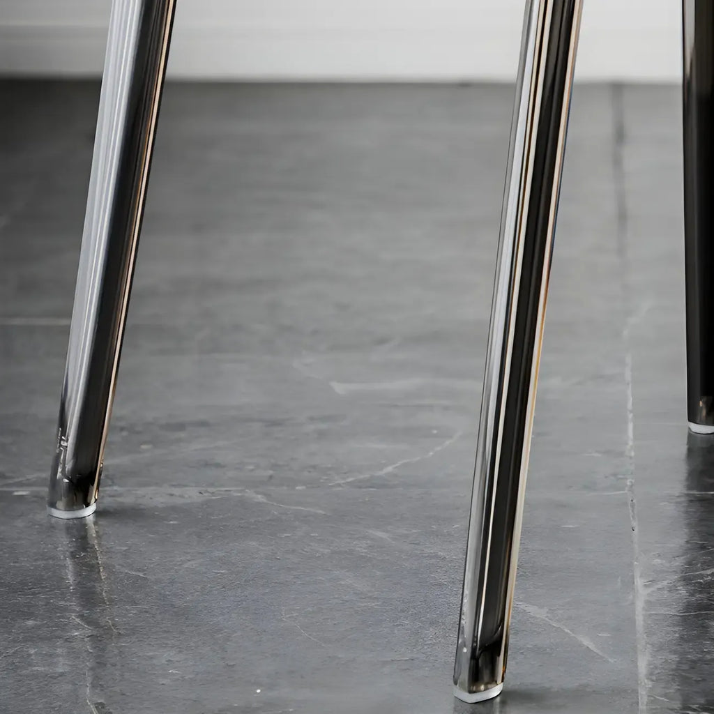 Bernsteinfarbener Acryl-Esszimmerstuhl ohne Armlehnen mit niedriger Rückenlehne