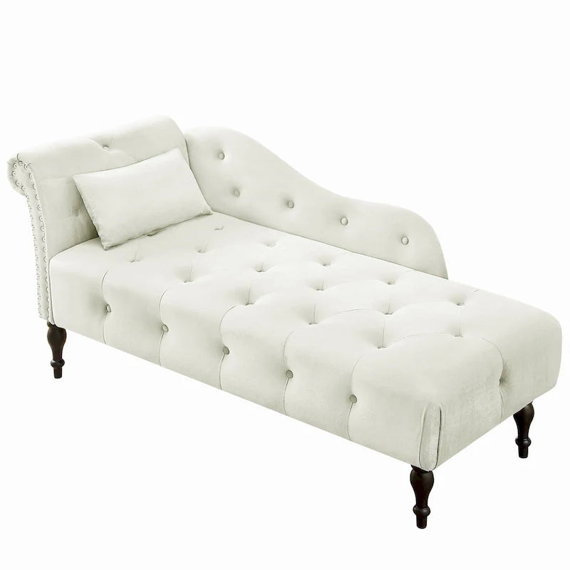 Moderne chaise longue van 60,6, bekleed met fluweel en voorzien van gecapitonneerde knopen, met poten van massief hout en sierspijkers