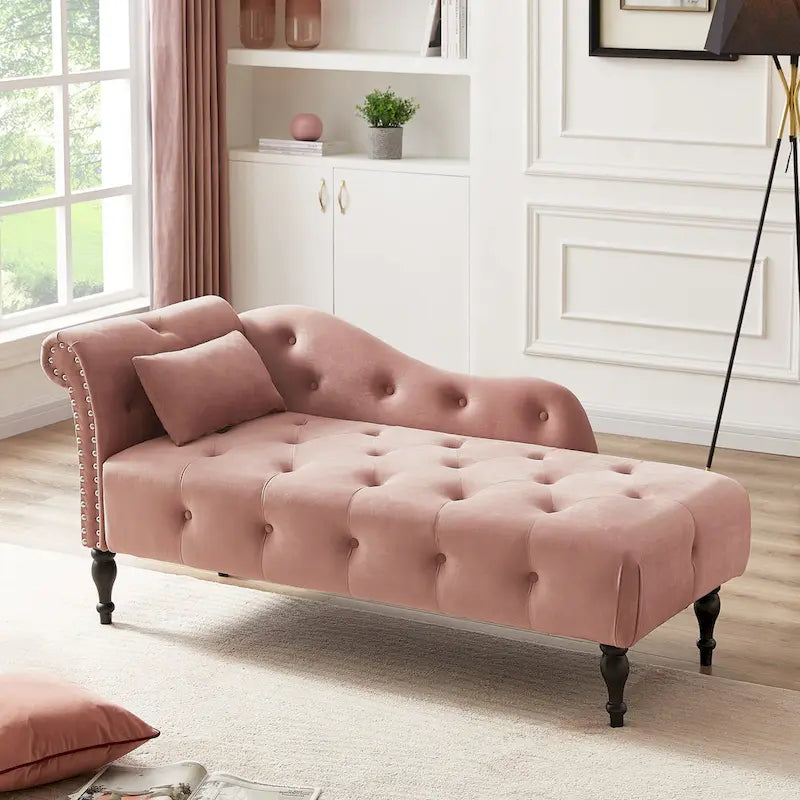 Moderne chaise longue van 60,6, bekleed met fluweel en voorzien van gecapitonneerde knopen, met poten van massief hout en sierspijkers
