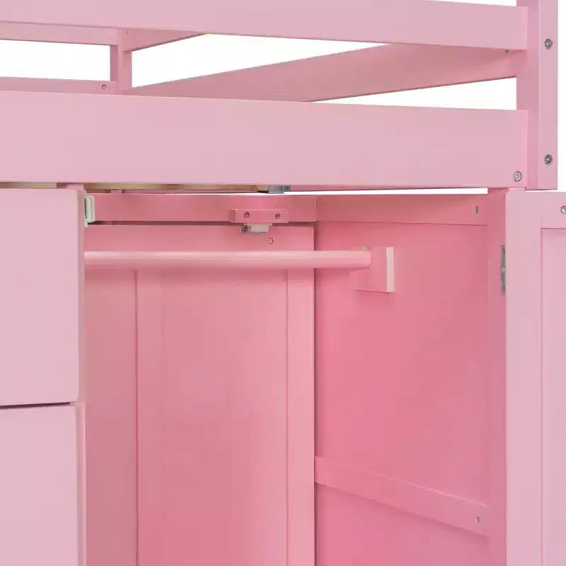 Moderne stapelbedcombinatie met twee tweepersoonsbedden, ingebouwde kledingkast en 7 opbergladen
