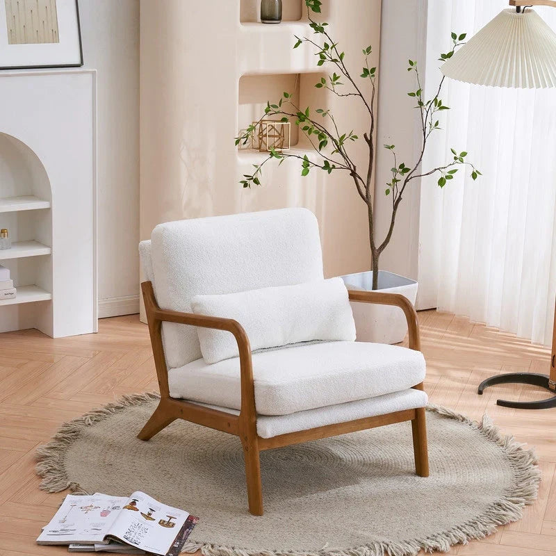 Gestoffeerde accentstoel in midcenturymoderne stijl