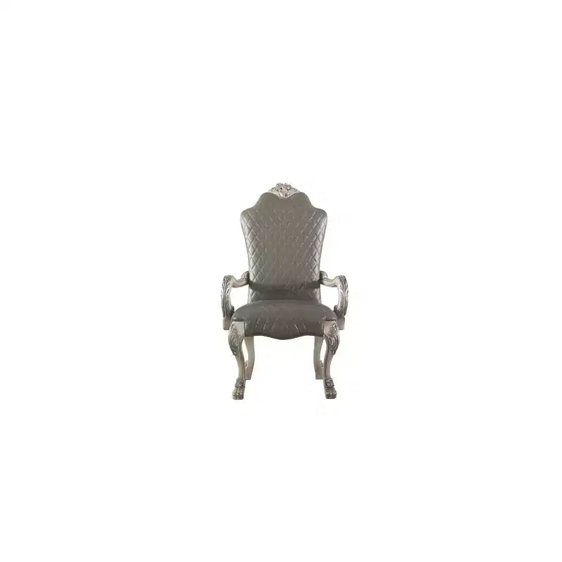Set di 2 sedie da pranzo con piedini a zampa e borchie, bianco osso anticato, struttura in legno, 68,5 cm L x 66 cm P x 117 cm H