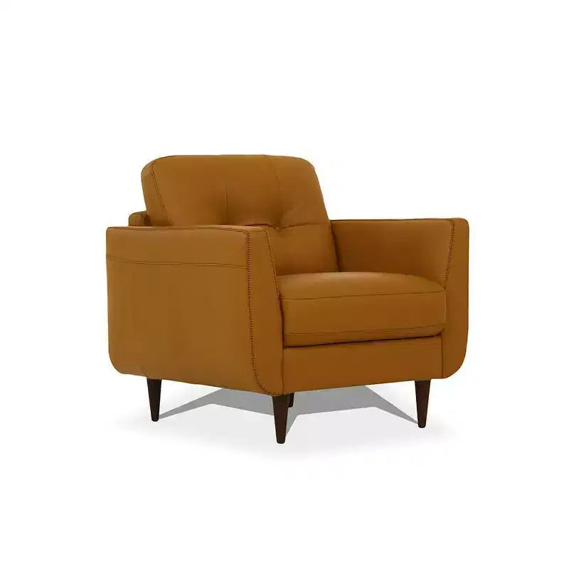 Poltrona con Bottoni Trapuntati, Ecopelle Color Cammello, Gambe in Legno, 94 cm L x 89 cm P x 91 cm H