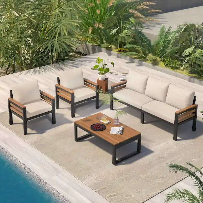 4-teiliges Outdoor-Sofaset für 5 Personen mit Couchtisch aus Massivholz und abnehmbaren Kissen