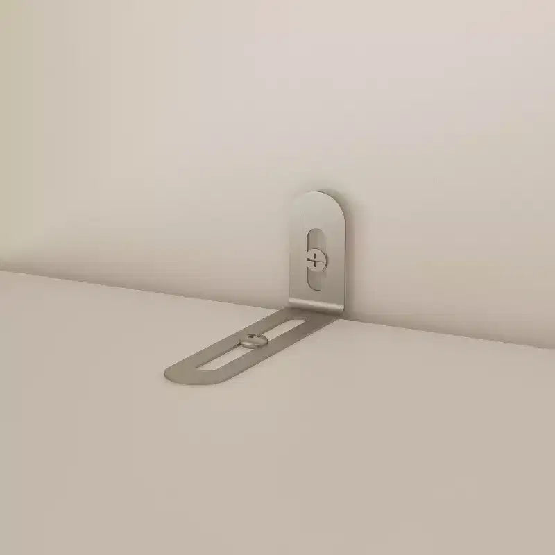 Famapy Luxe weißer modularer Kleiderschrank mit goldenen Beschlägen: Kassettentüren und Kombination verschiedener Türarten, eleganter, individuell gestaltbarer Kleiderschrank fürs Schlafzimmer