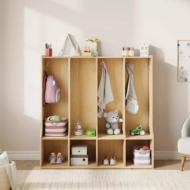 Bruin/witte locker met 4 vakken en 8 haken, voor kinderen