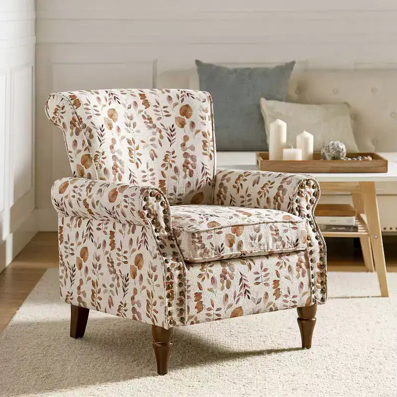 Fauteuil traditionnel Araceli en bois, revêtu de tissu à motif floral, avec dossier à oreilles et garniture de clous décoratifs| ART OF LIVING DESIGNS