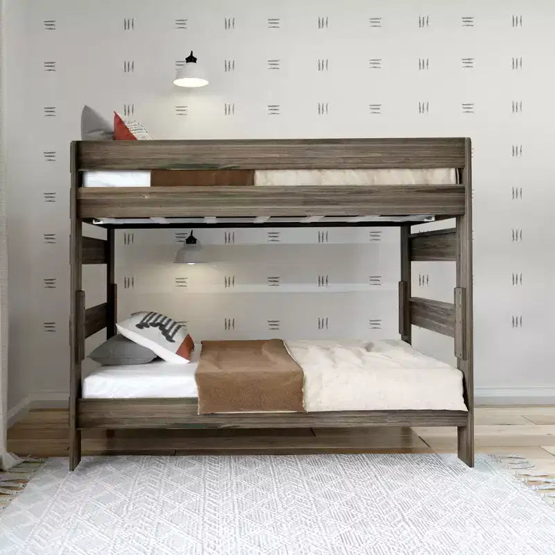 Etagenbett Plank+Beam aus Massivholz im Landhausstil, zwei Einzelbetten übereinander, für Erwachsene
