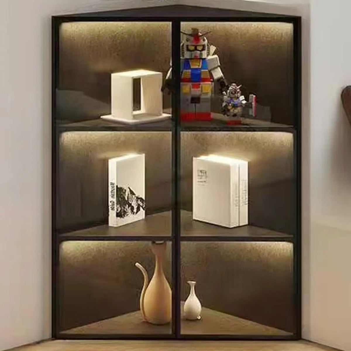 Moderner grauer Eckvitrinenschrank aus Metall und Holz mit Glastür