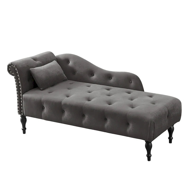 Moderne chaise longue van 60,6, bekleed met fluweel en voorzien van gecapitonneerde knopen, met poten van massief hout en sierspijkers