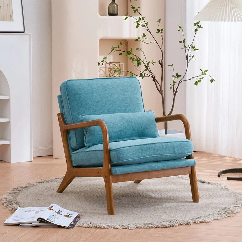 Gestoffeerde accentstoel in midcenturymoderne stijl