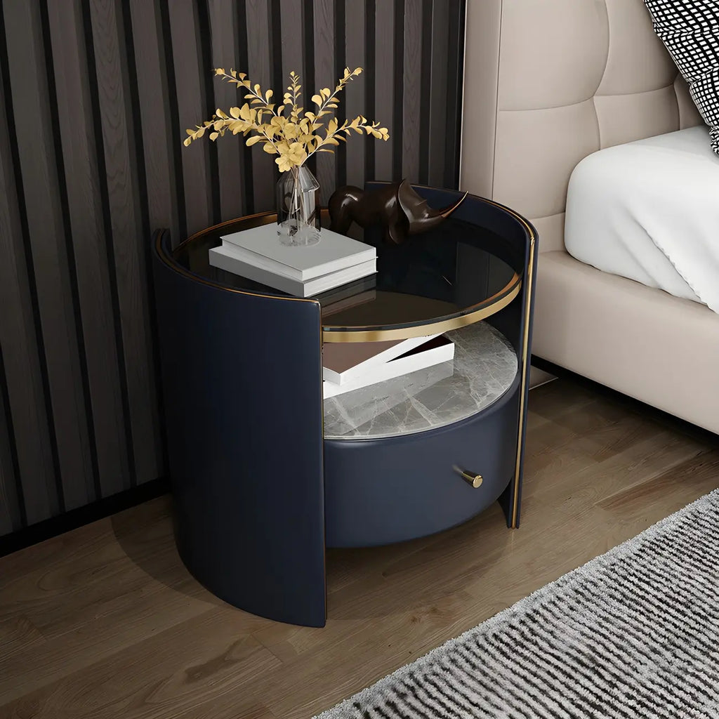 Luxuriöser Nachttisch mit Glasplatte, Schublade und offenem Fach