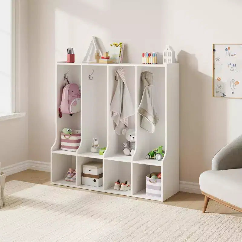 Bruin/witte locker met 4 vakken en 8 haken, voor kinderen