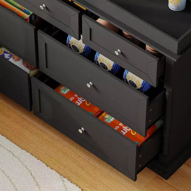 Veelzijdige commode met verschoontafel van Famapy: omvormbaar ontwerp, ruime lades, groeit mee met je kleintje