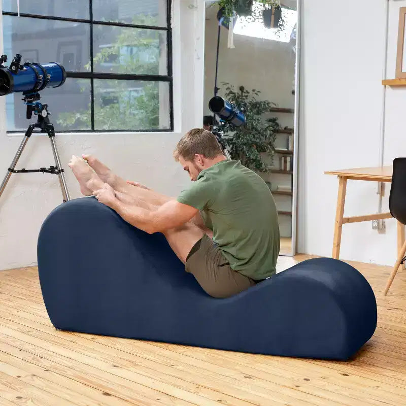 Avana elegante Chaiselongue für Yoga - Hergestellt in den USA - Ideal zum Dehnen, Entspannen, Trainieren und mehr, 60D x 18W x 26H Zoll, Hellgrau